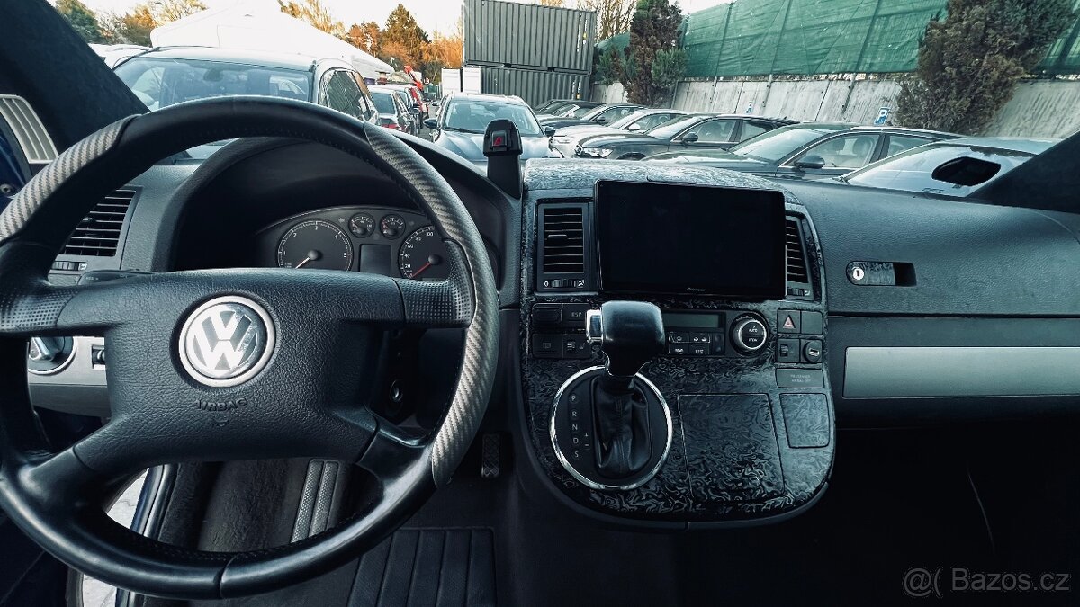 VW Multivan 2,5 TDi 2007 automat CZ 7.míst - 13