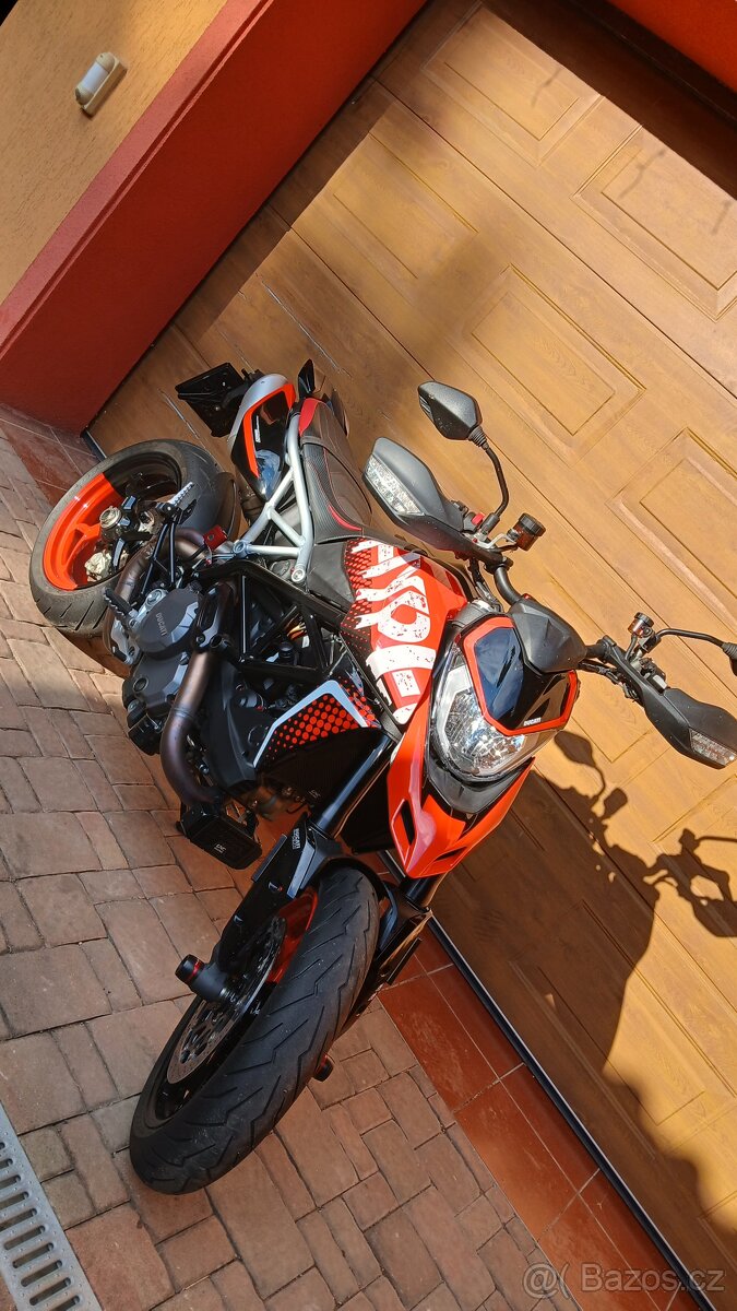 Ducati Hypermotard 950 - 13