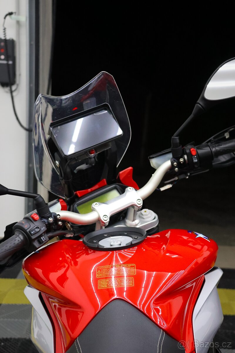 MV Agusta Stradale 800 (2015) - 13