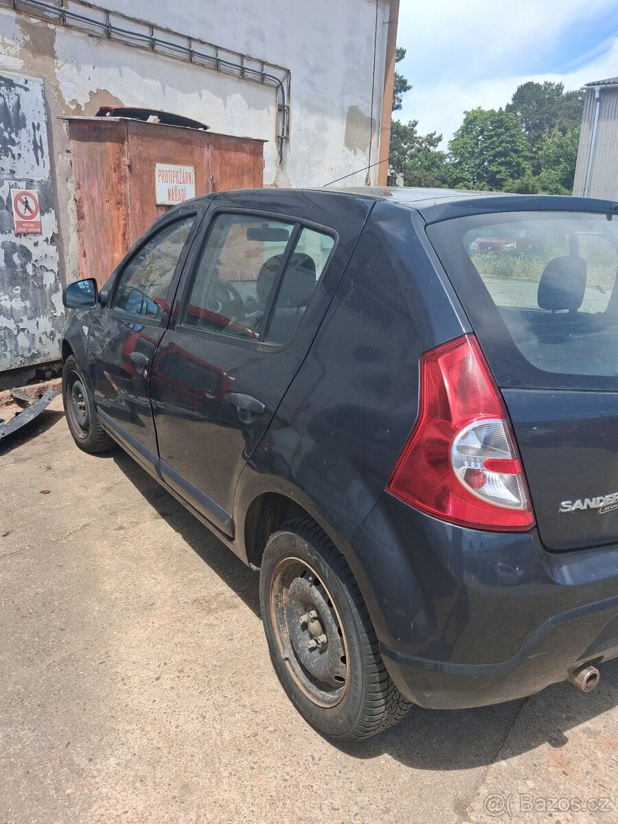 Sandero 1.4i veskere dily - 13
