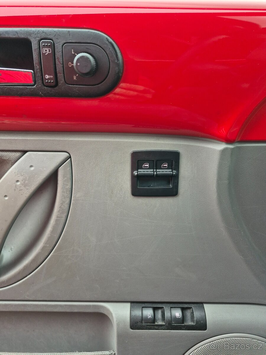 VW New Beetle 1,9 tdi 66 kw - 13