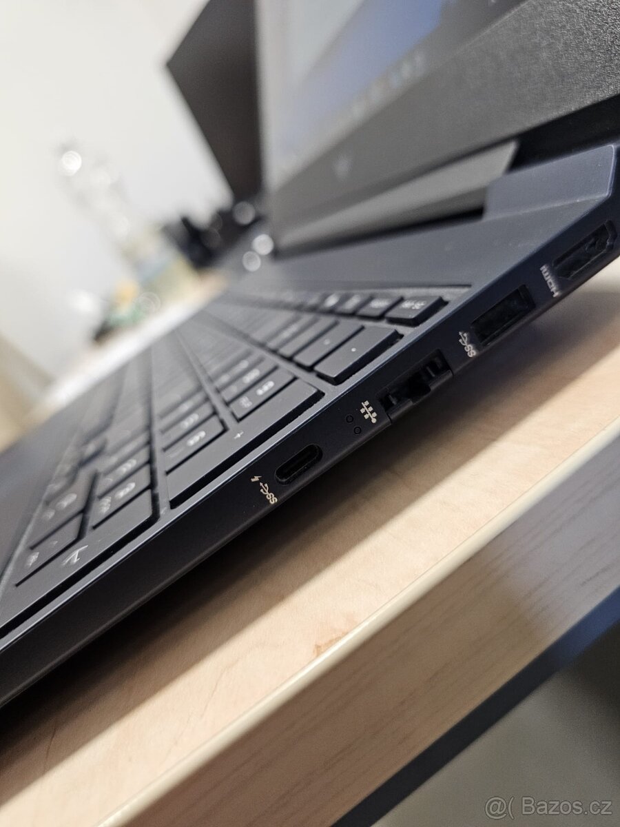 Herní notebook HP Victus 15 (RTX 3050 ) V ZÁRUCE - 13