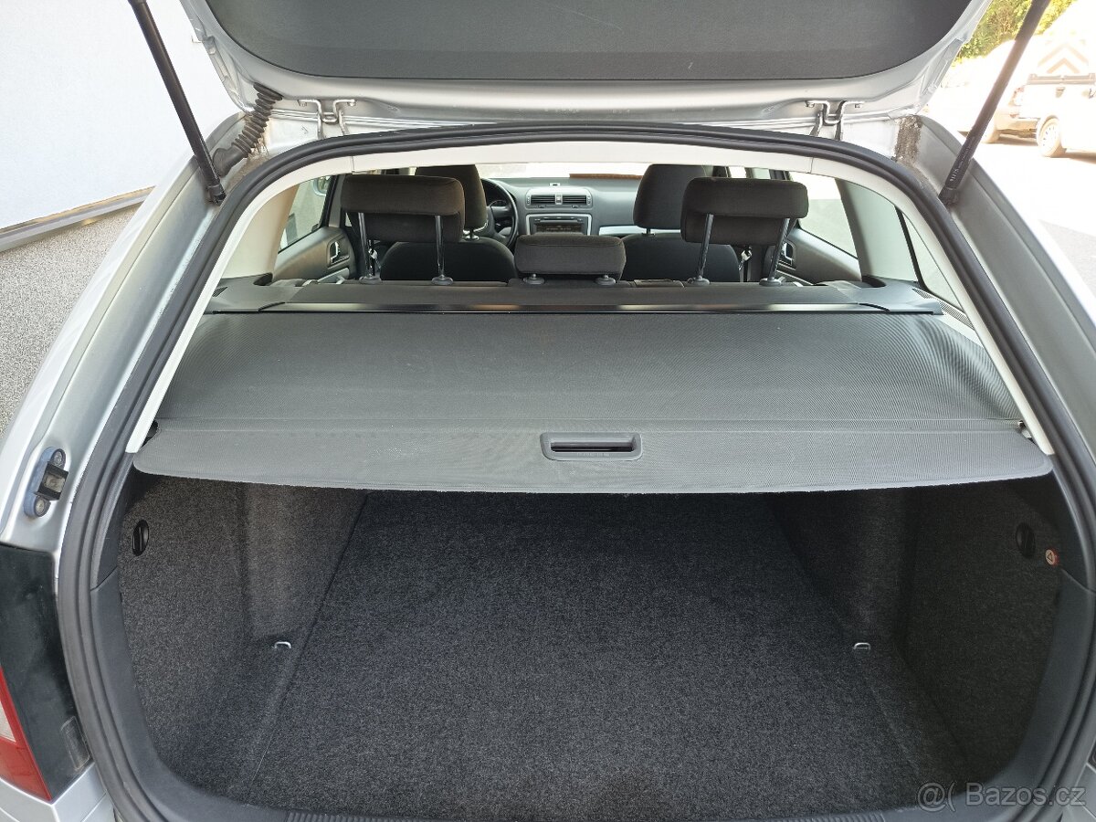 ŠKODA Octavia Combi 1,6TDI Ambition Plus ČR - 13