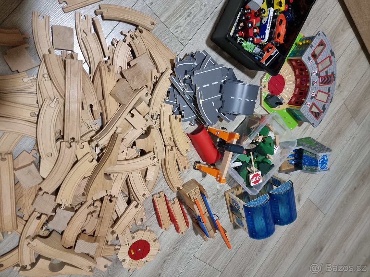 Dřevěné koleje a příslušenství - 13