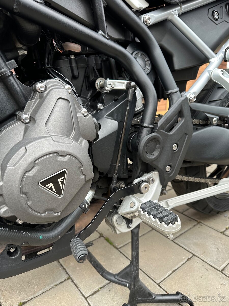 Triumph Tiger 900 GT - 13