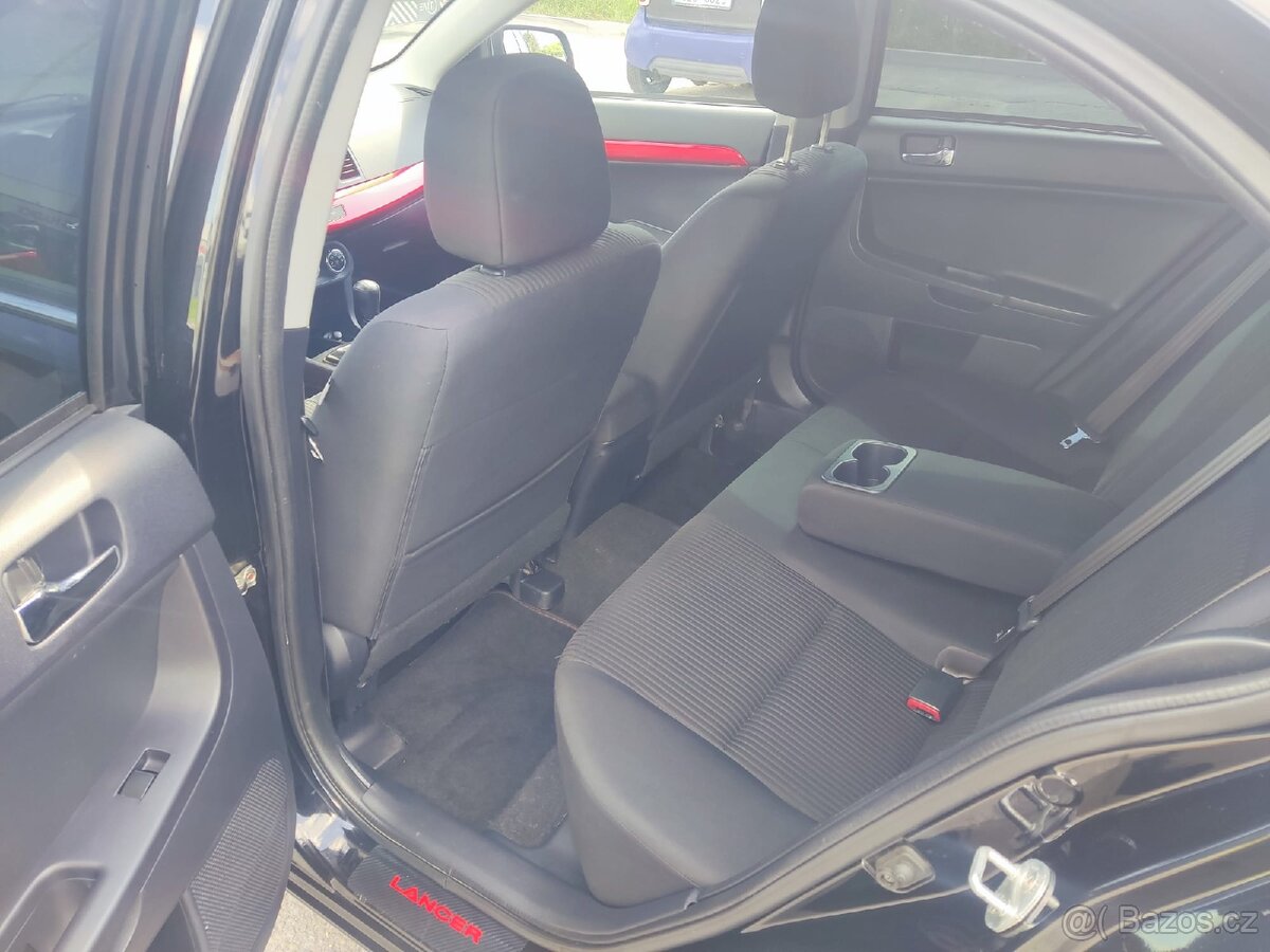Mitsubishi Lancer Sportback 1.6i Mivec - 13