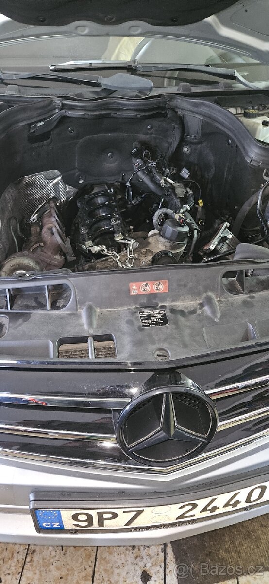 Mercedes-Benz w204 C200 - 13