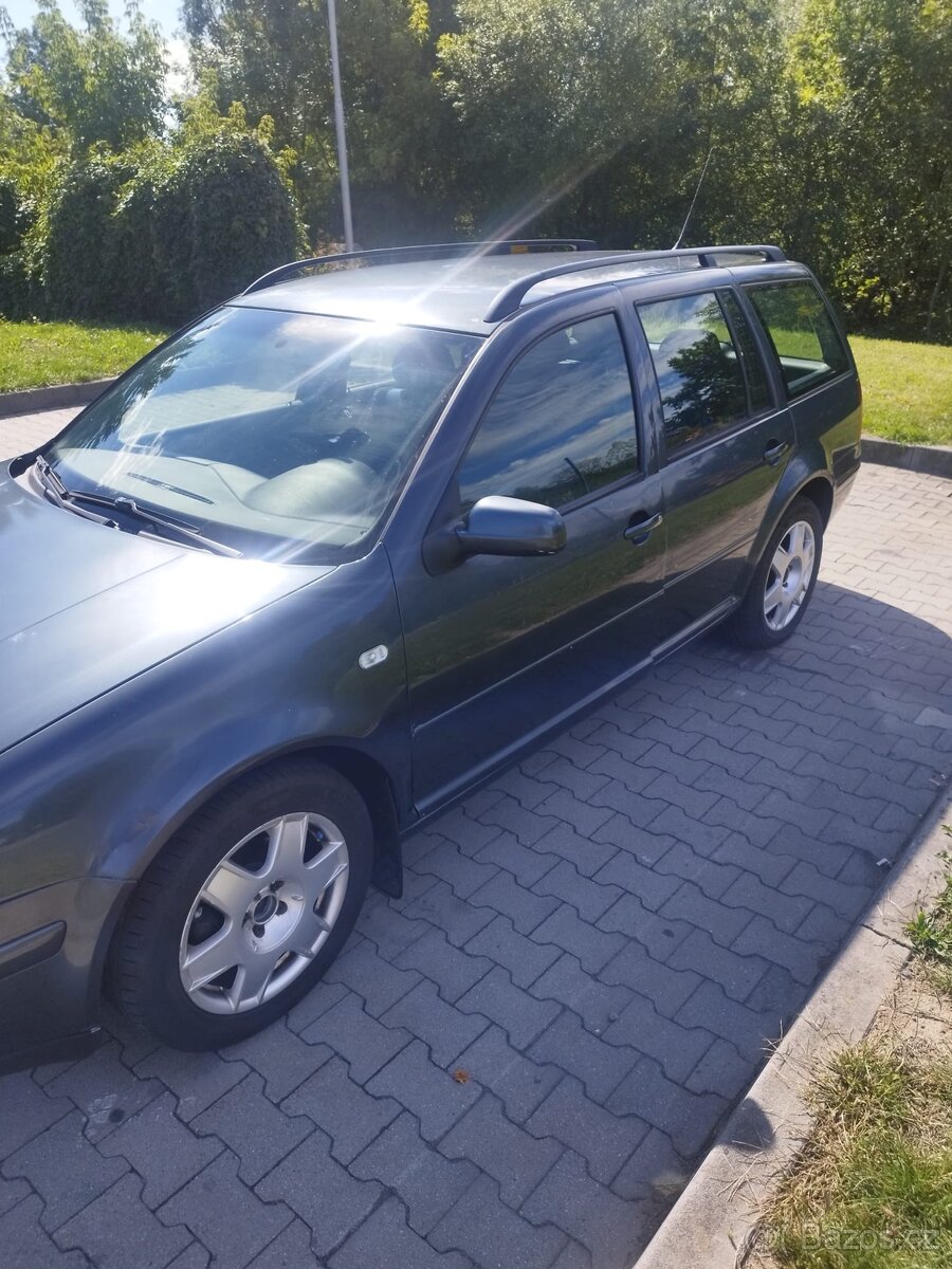 Wolkswagen golf variant - 13