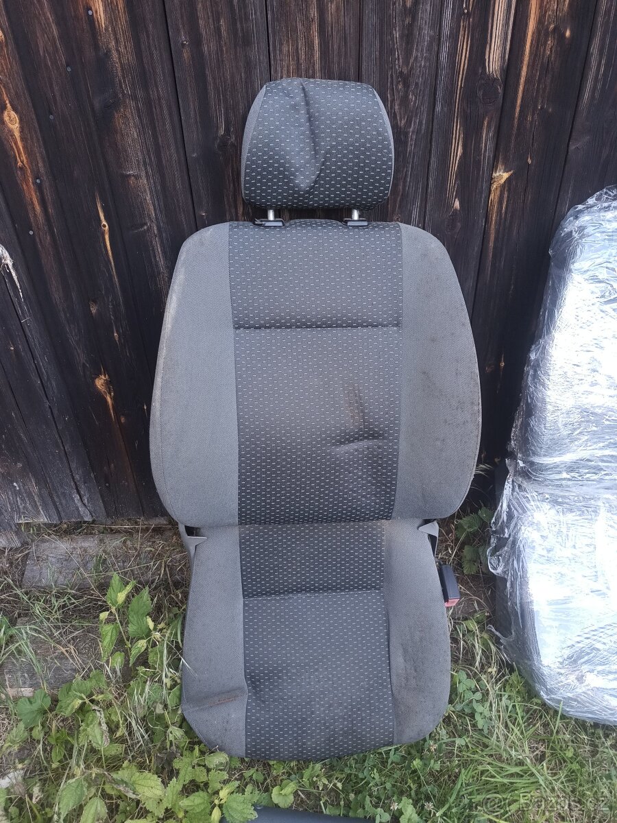 Škoda Felicia zelená mystery interiér sedačky - 13