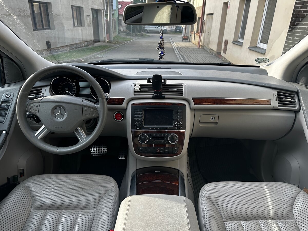 Mercedes - Benz R 320 4 matic - 13