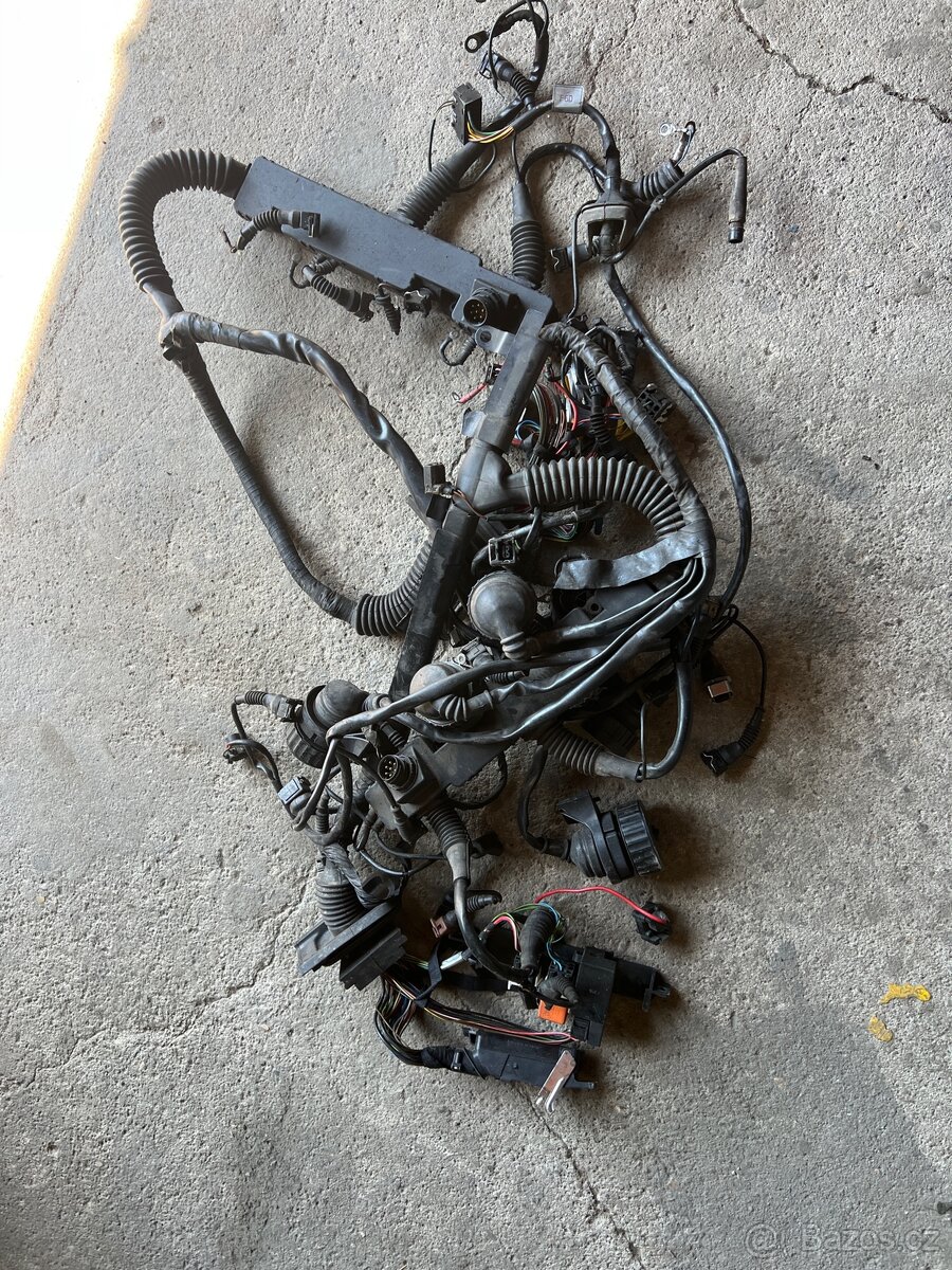 BMW E34 sedan/touring díly - 13