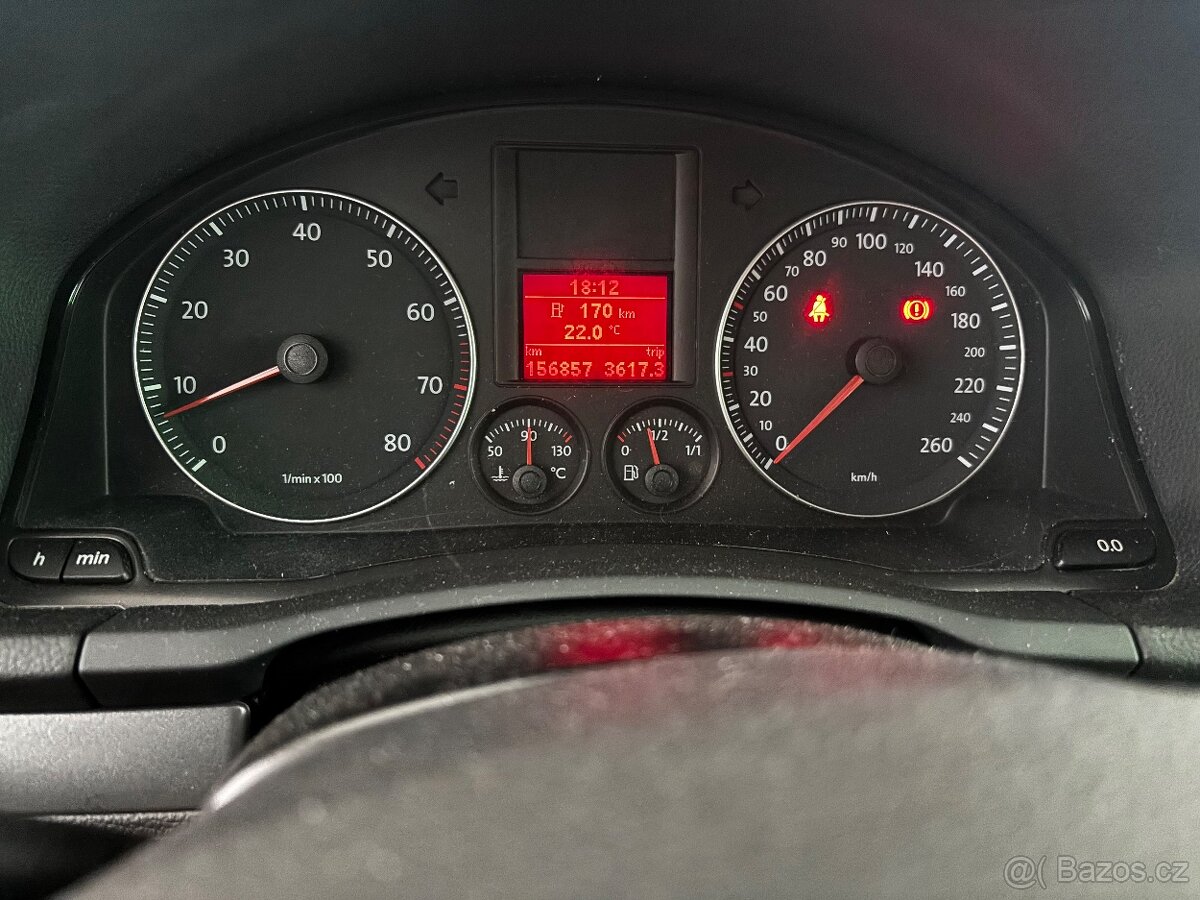 VW Jetta - 13