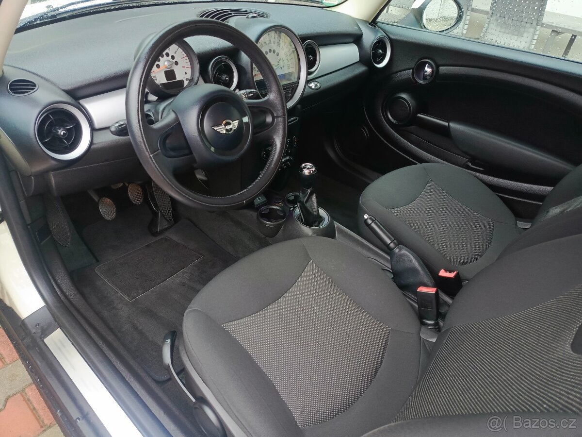 MINI ONE 1.6i 75KW, 2012, EDITION DOCKLANDS - 13