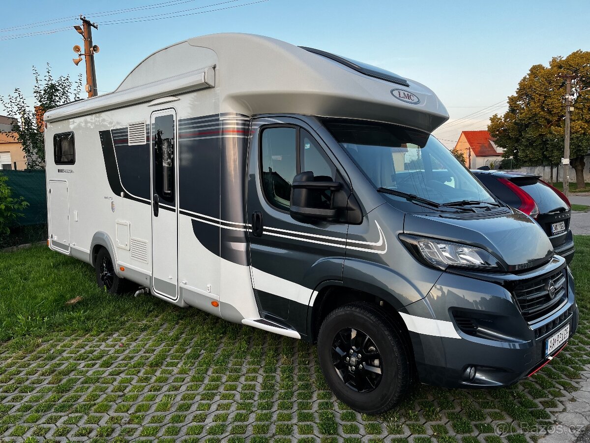 LMC Breezer H737G - 13