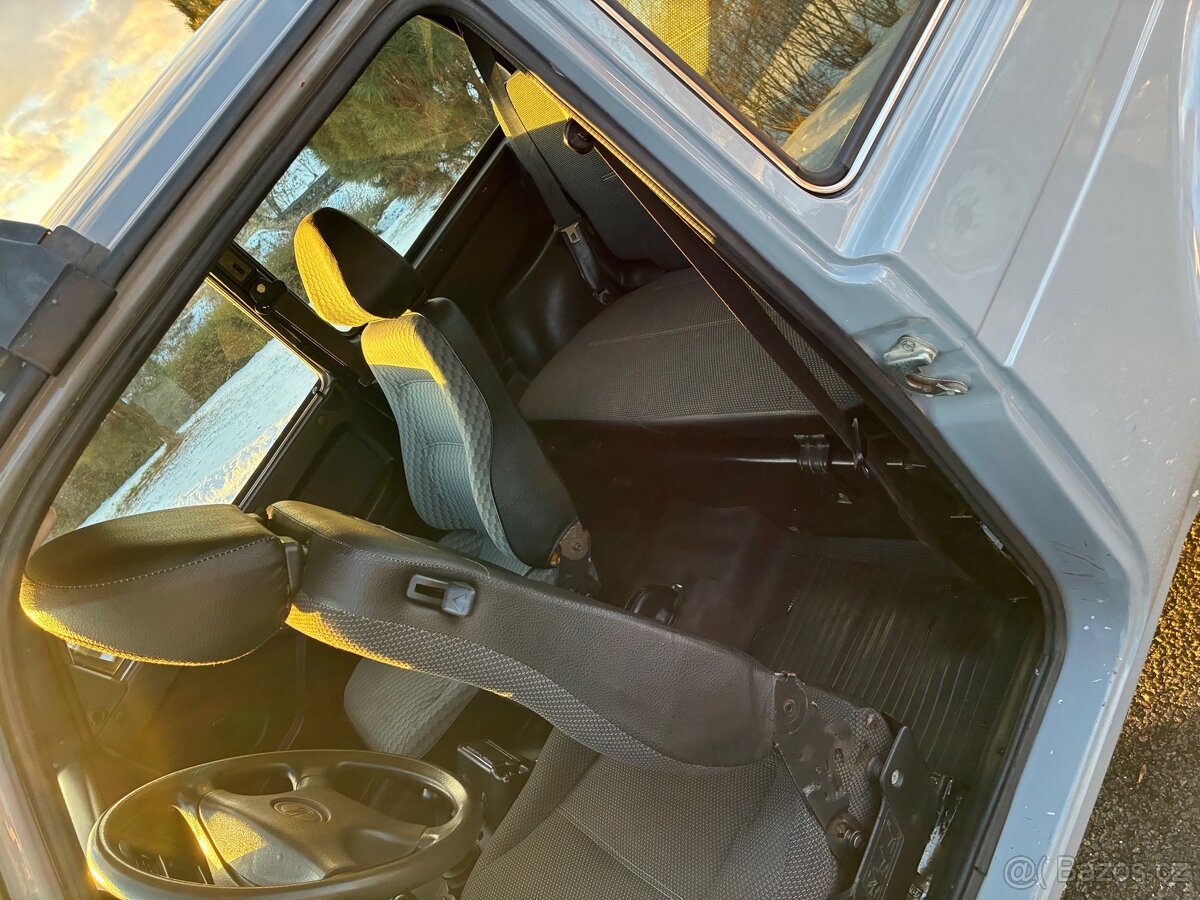 Lada Niva 4x4 1.7 + LPG - 13