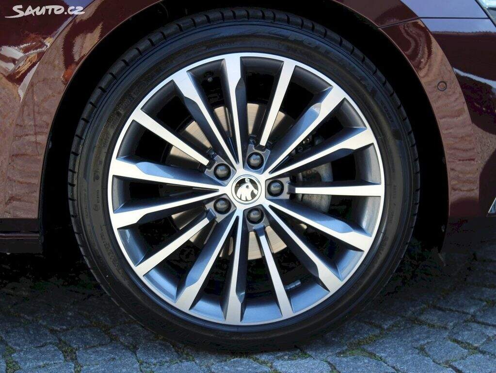 Škoda Superb 3 Combi 2.0TDI 147kW 4x4 DSG L&K záruka do 2028 - 13