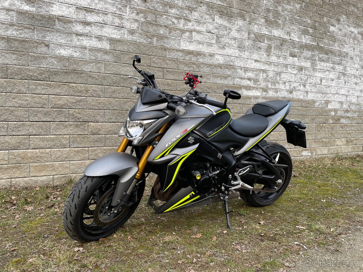Suzuki GSX-S1000 - 13