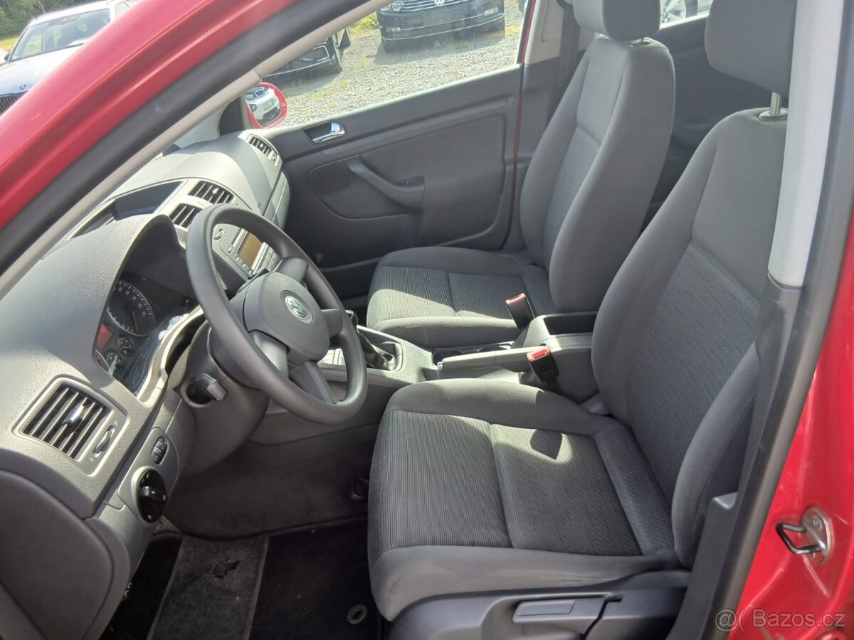 Volkswagen Golf 5, 1.4i - 13