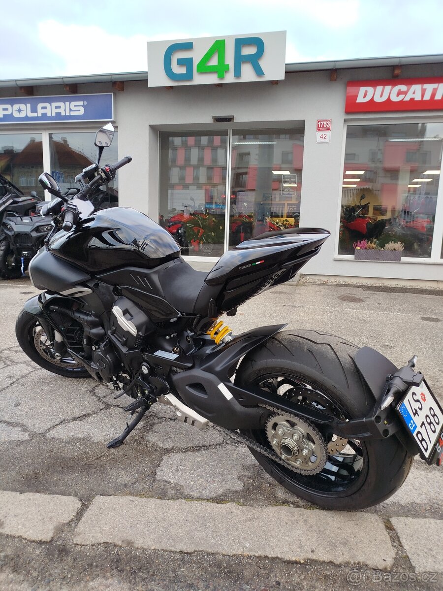 Ducati Diavel V4, 1. MAJITEL, ČR, TOVÁRNÍ ZÁRUKA, AKRAPOVIČ - 13