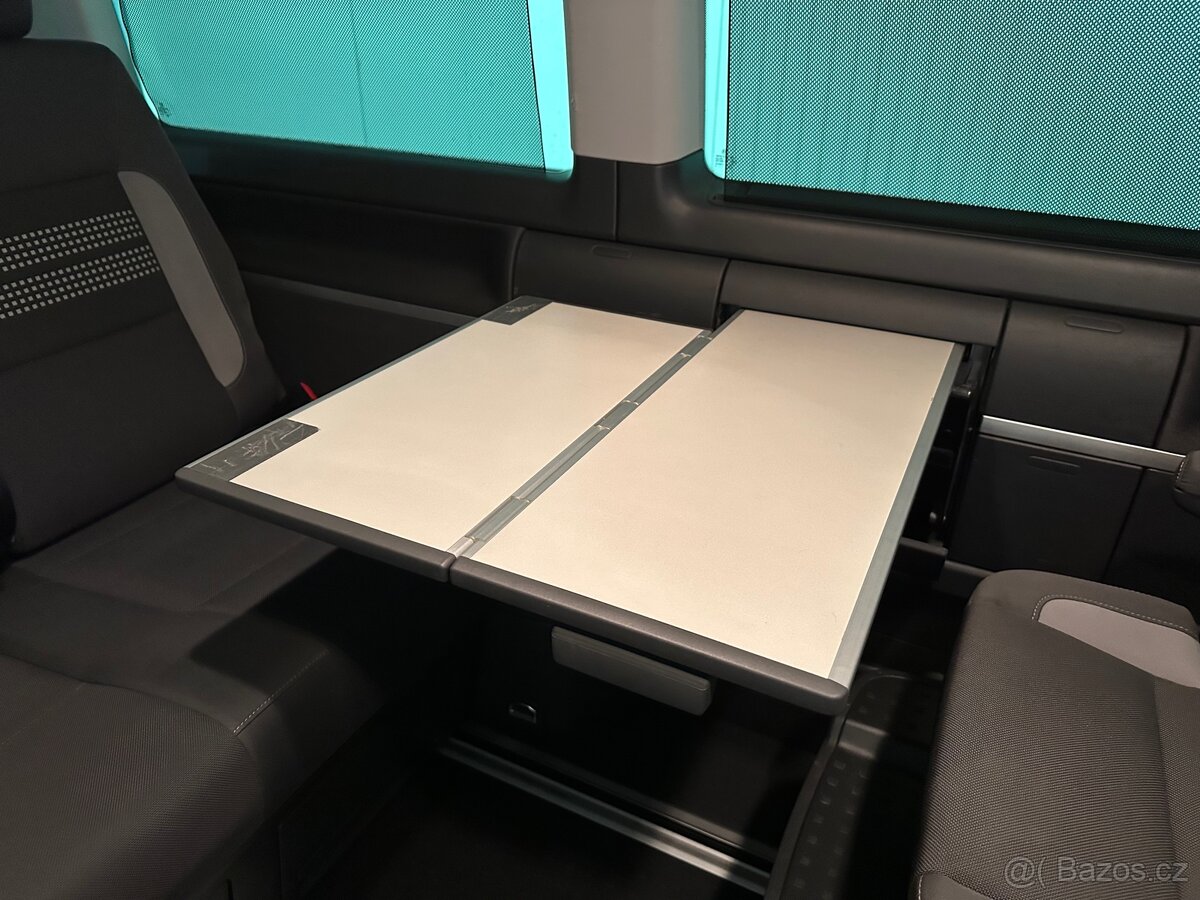 VW MULTIVAN LIFE T5.1 2.0TDI 103kW WEBASTO 7MÍST TEMPO TAŽNÉ - 13