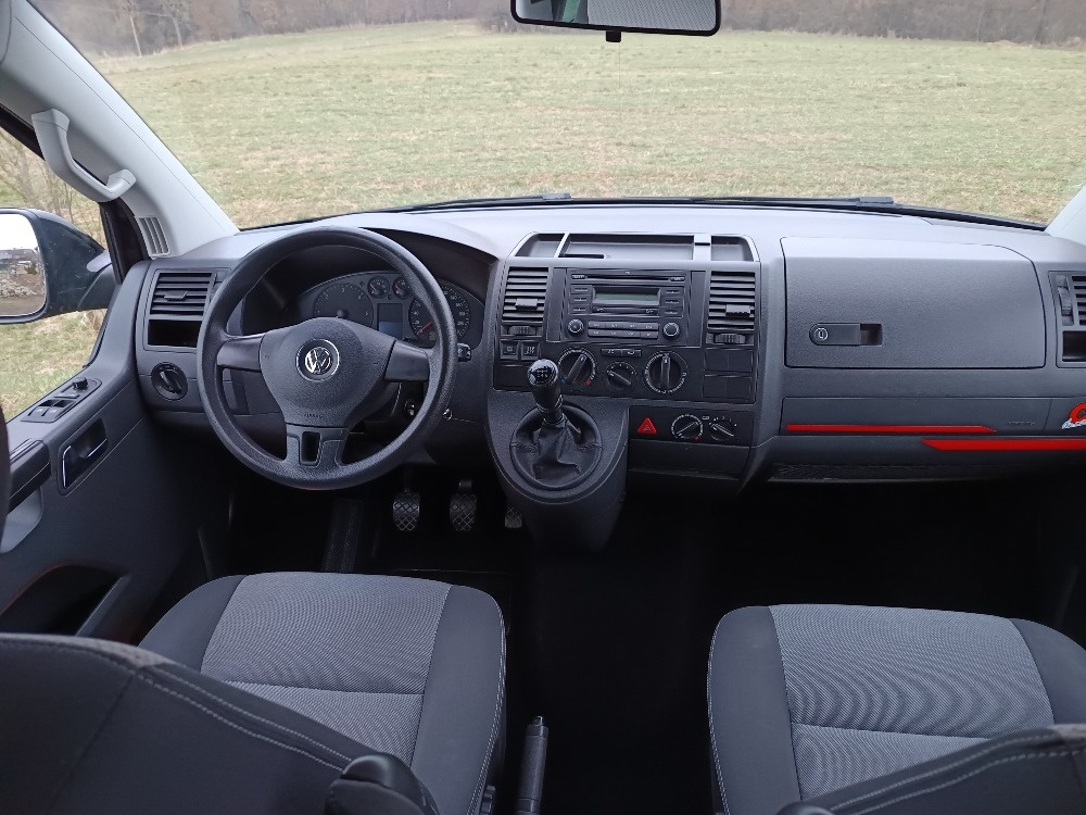 VW Multivan T5 2.5TDI 96 KW r.v.2009 7míst - 13