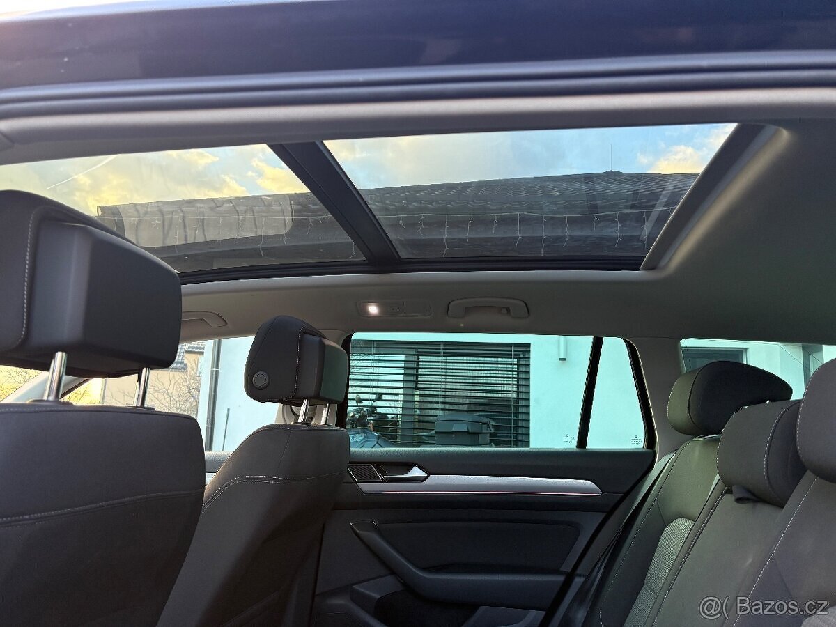 VW Passat 2tdi dsg M.R2022 ful led matrix acc tažne Panorama - 13