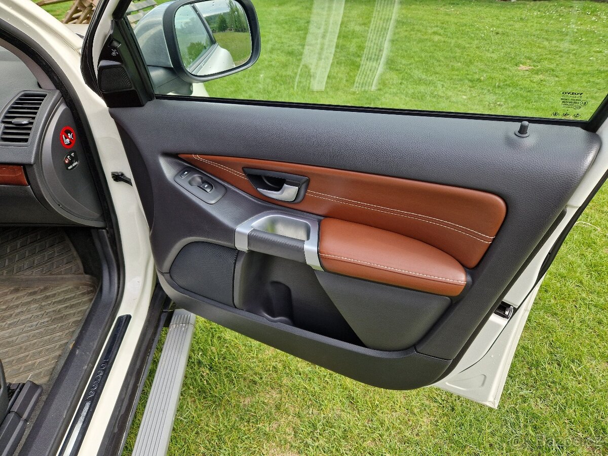 Volvo XC90 - 13