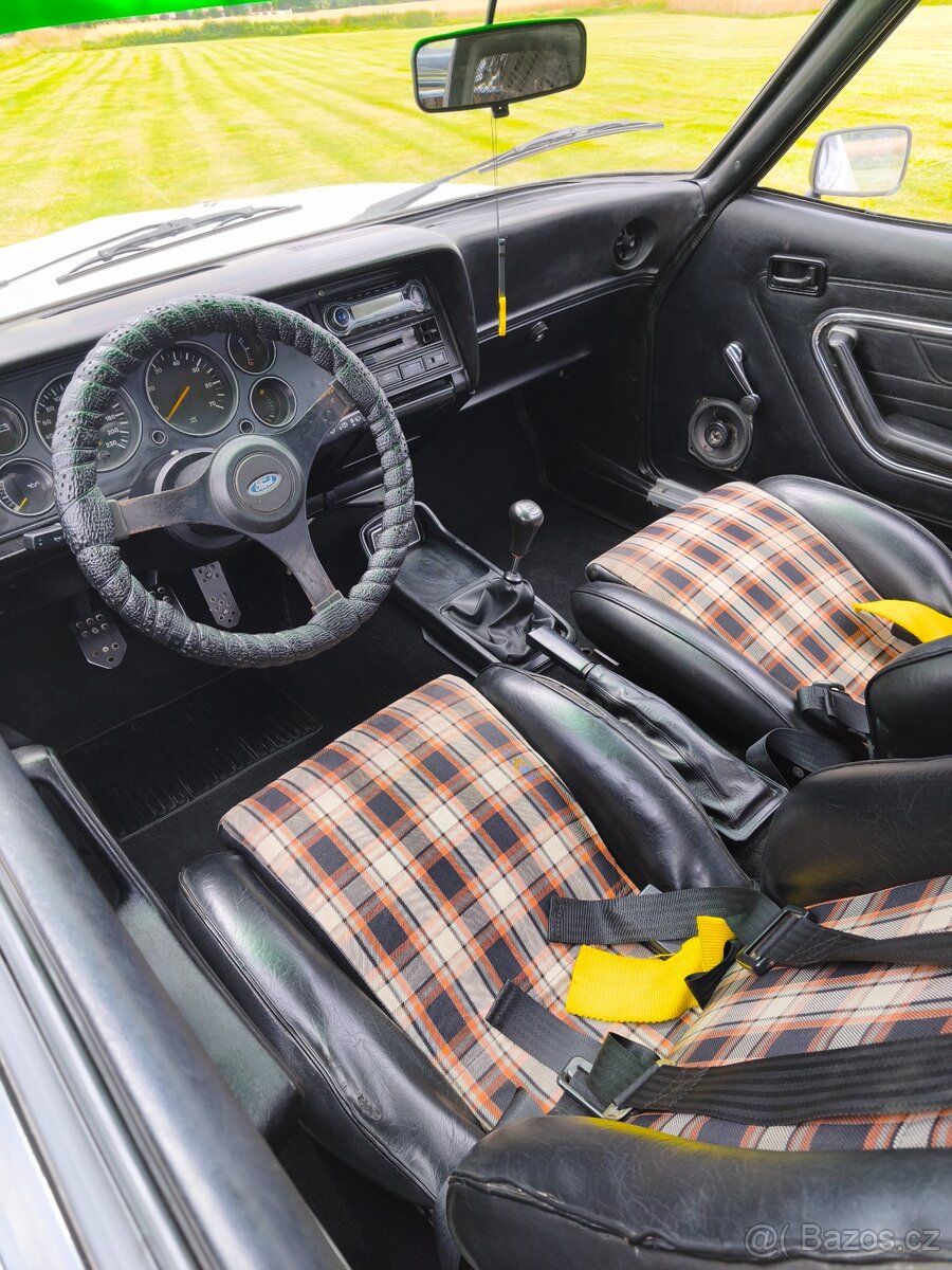 Ford Capri 2.0 V6 - 13