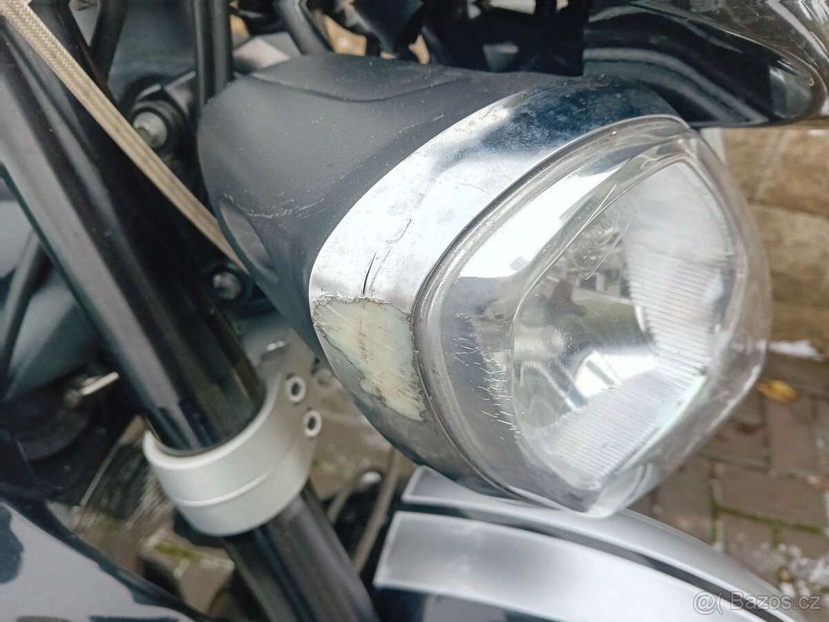 TRIUMPH STREET TRIPLE 675 R - 13