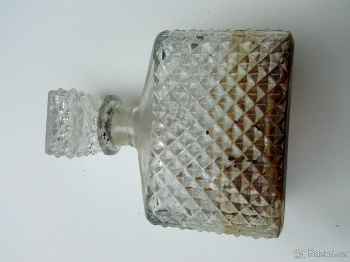 LEVNĚ - Různé broušené sklo - 13