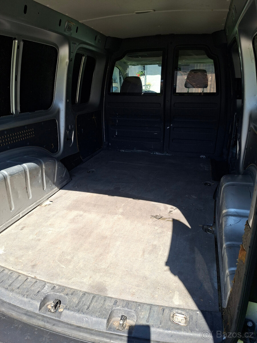 VW CADDY MAXI 1.6TDI - ODPOČET DPH - 13