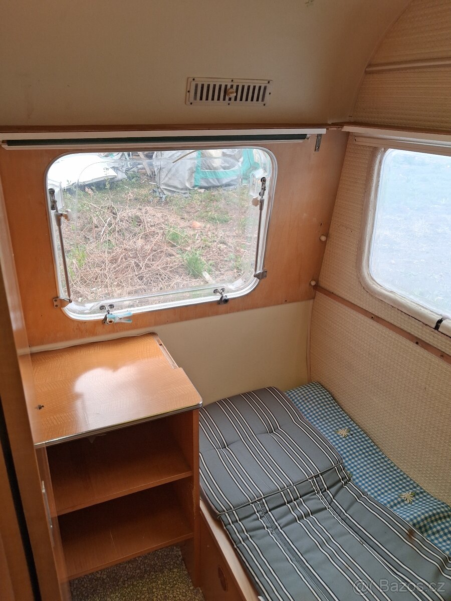 Prodám dvouosý karavan tabbert - 13
