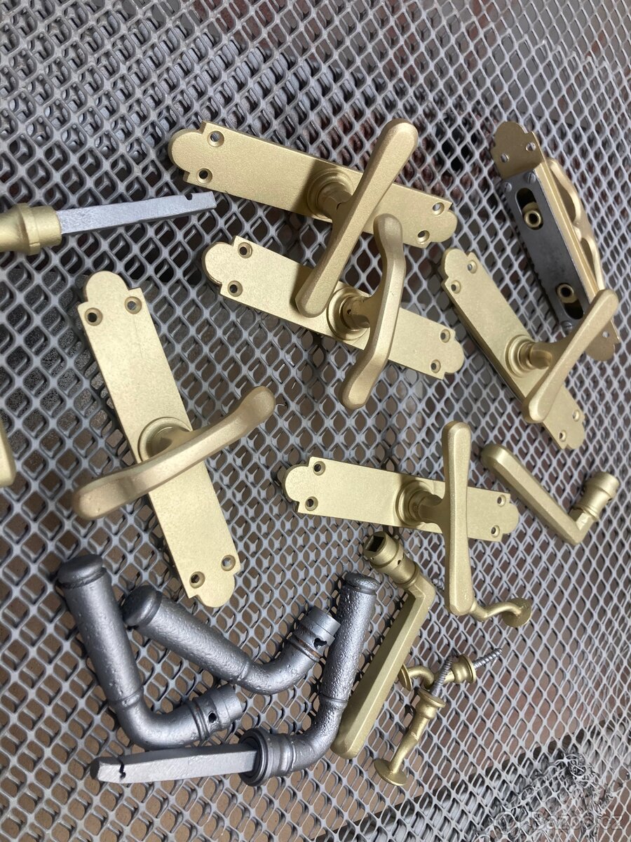 Piskovani/čištění hliníkových dílů auto/moto - 13