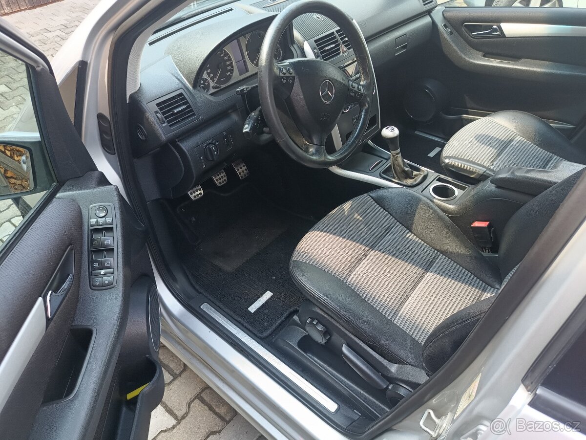 Mercedes A 200 CDi Avantgarde - 13