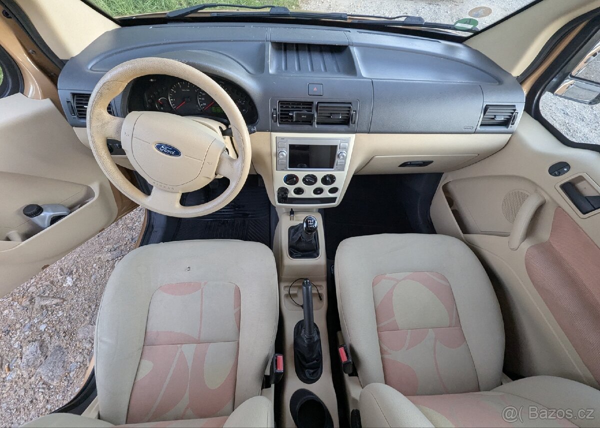 Ford Tourneo Connect 1.8 TDCI + spací nástavba - 13