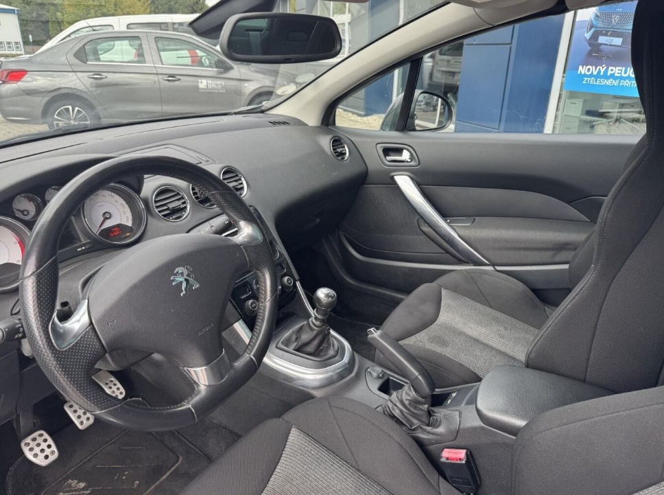 Peugeot 308cc 1.6 BlueHDI 114k MAN6 - 13