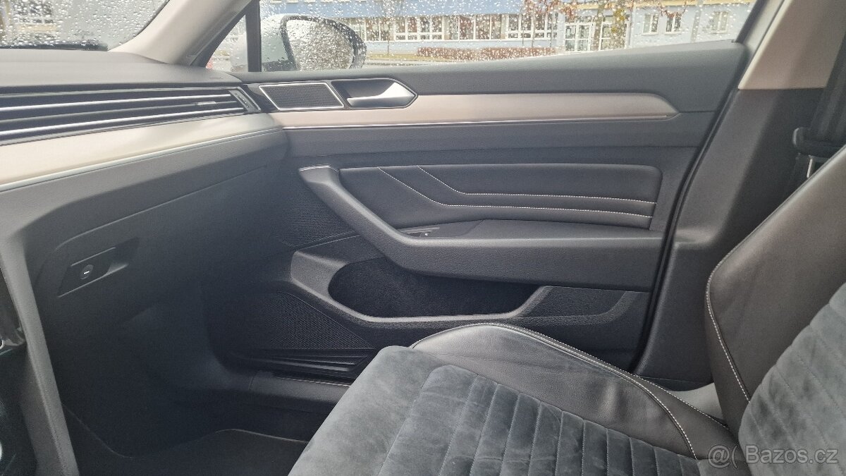 Volkswagen Passat - 13