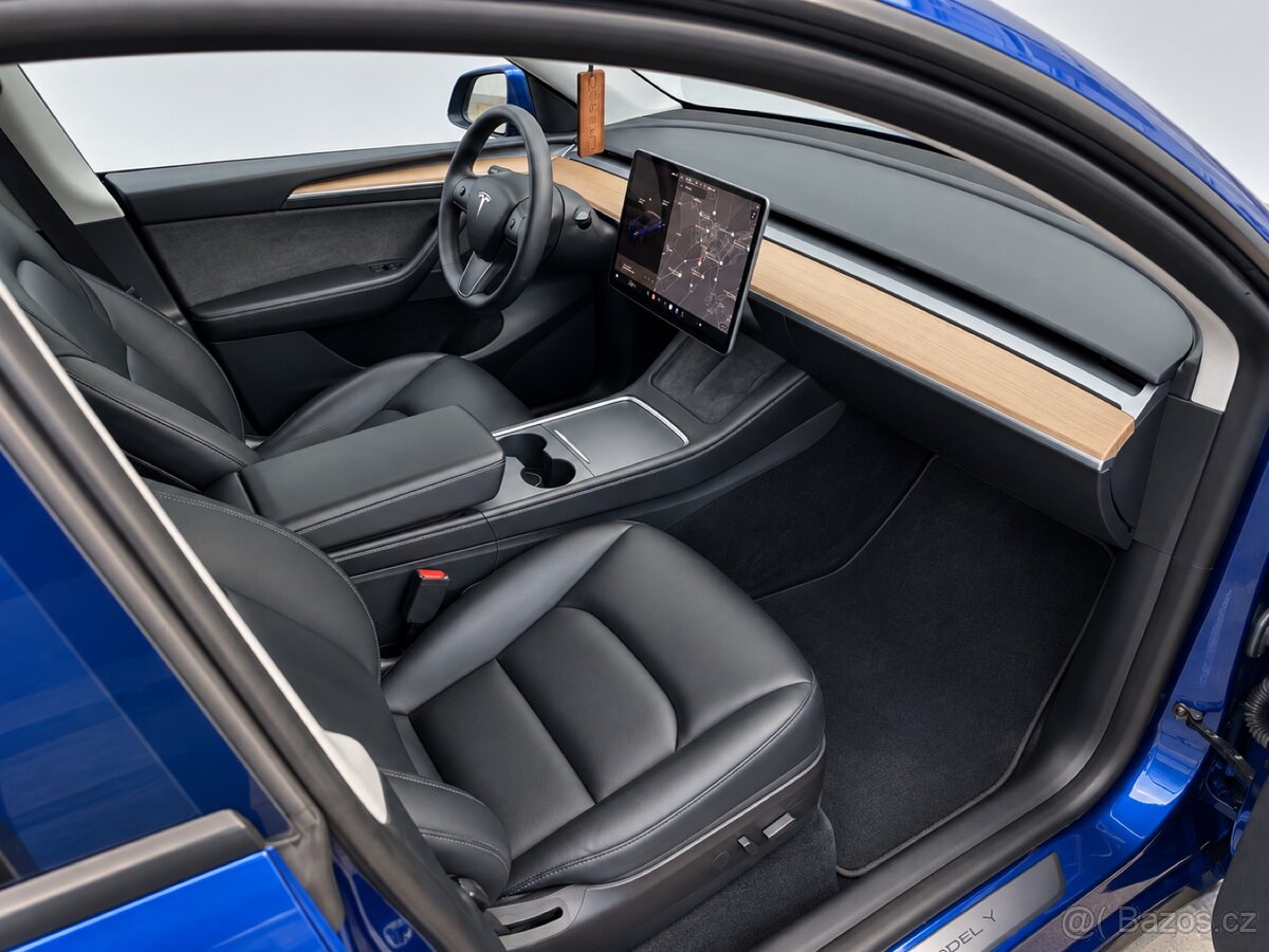Tesla Model Y Dual Motor Long Range - 13