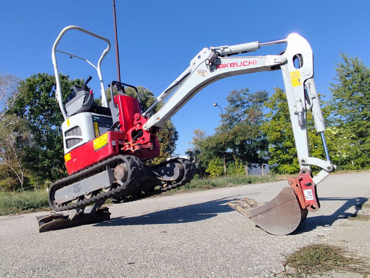 Takeuchi TB210 + 3 lopaty. - 13