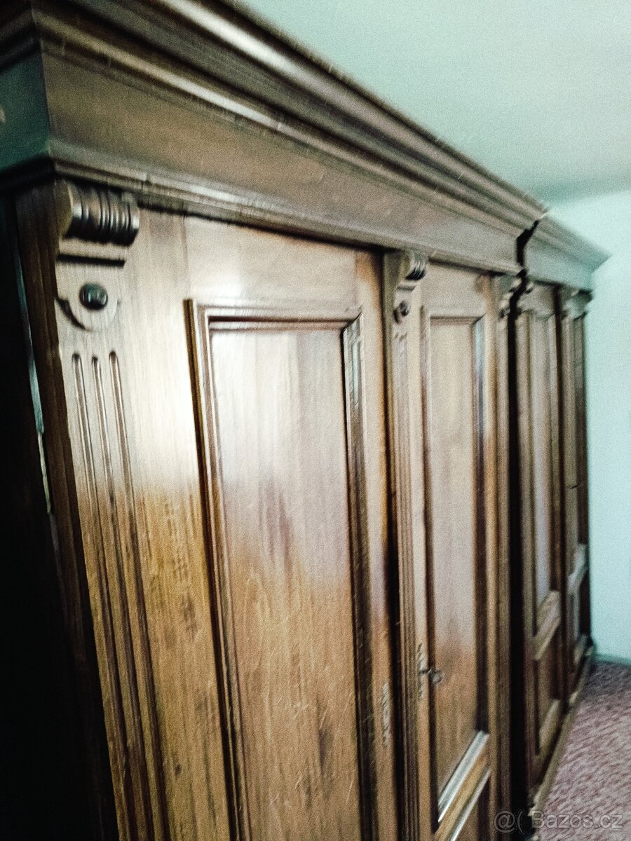 Starožitná sestava ložnice - 13