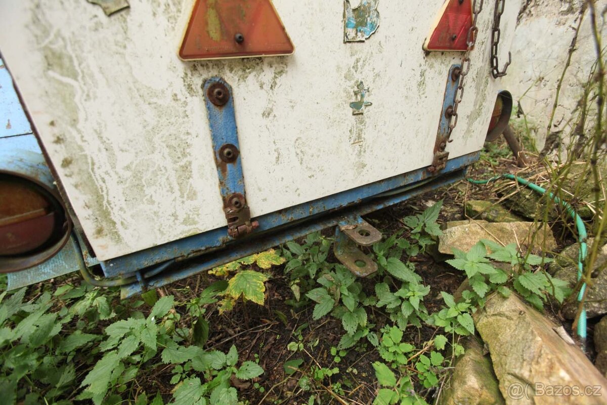 Malotraktor Trabant s korbou - 13