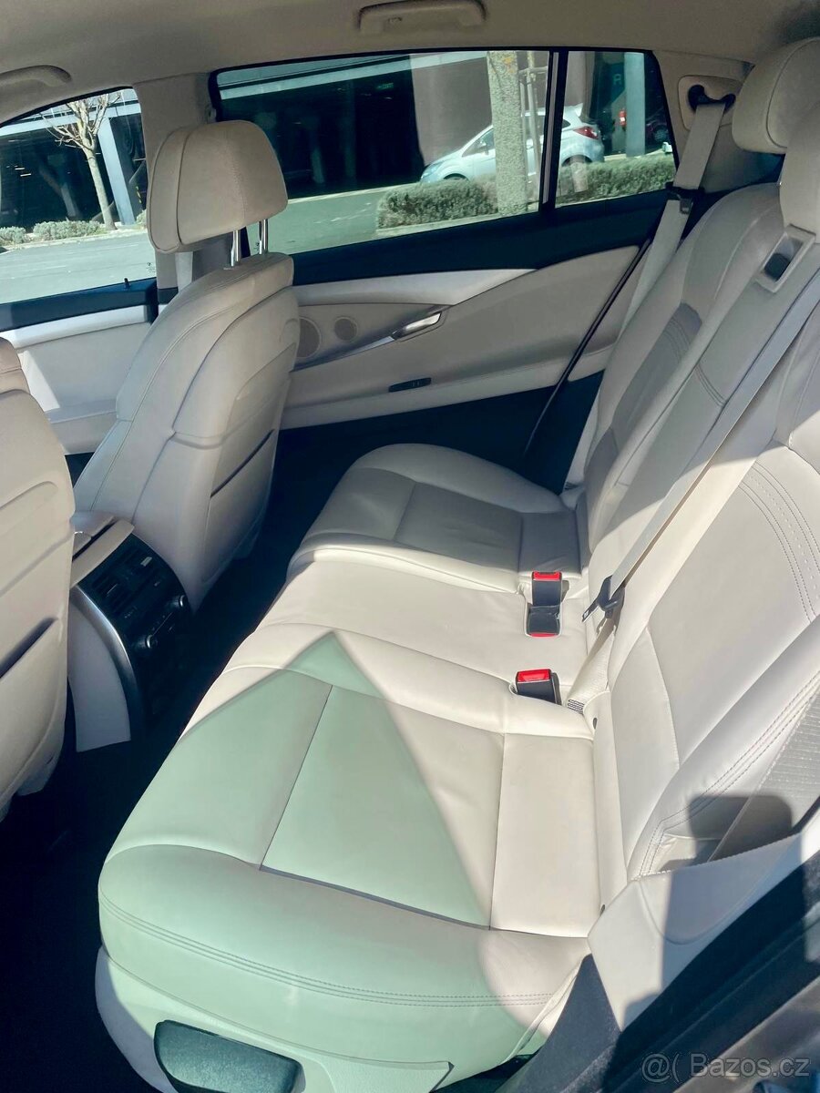 BMW 530 GT, xDrive - 13