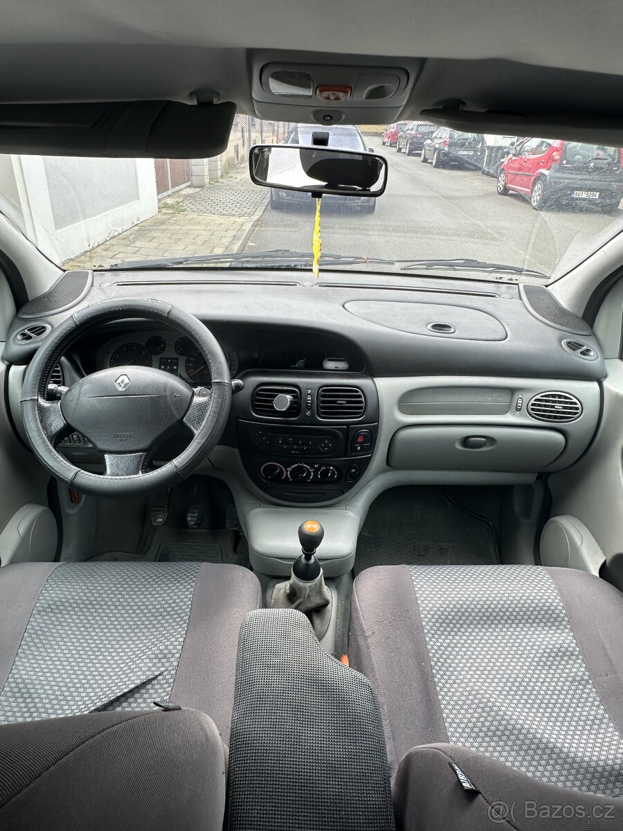 Renault Scenic - 13