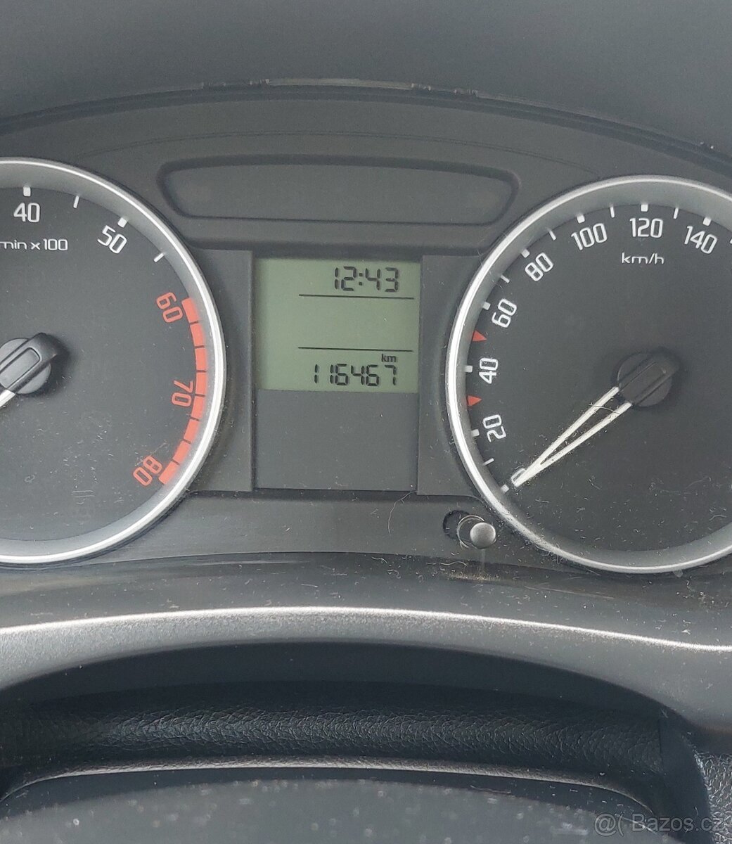 Škoda Fabia 1.2 benzín, SUPER STAV - 13