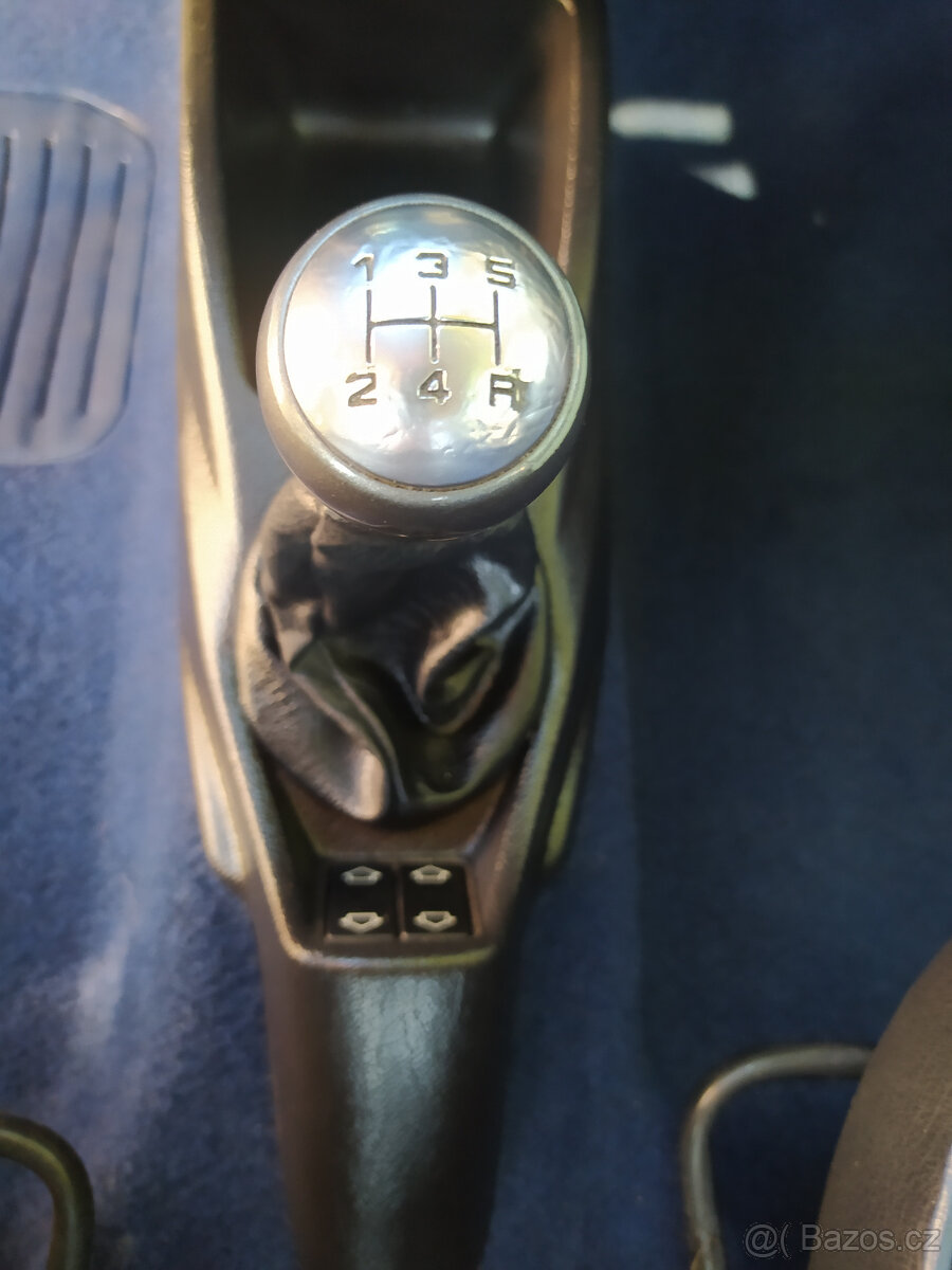 Citroen Saxo 1.1i STK do 8/2027 - 13