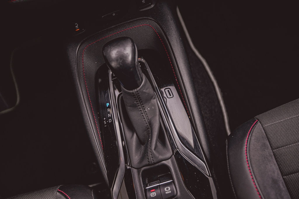 Toyota Corolla Combi TS 2.0 Hybrid GR Sport, DPH - 13