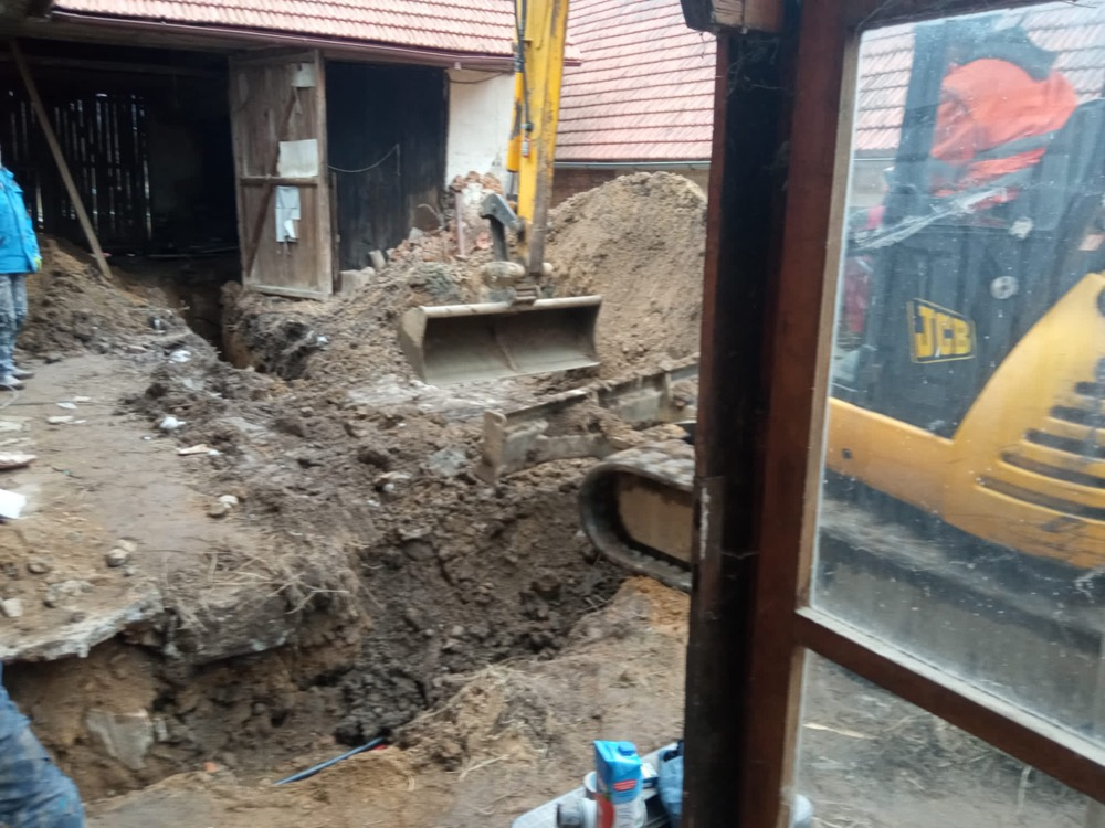 Prodám zrekonstruovanou chalupu 90km od Prahy - 13