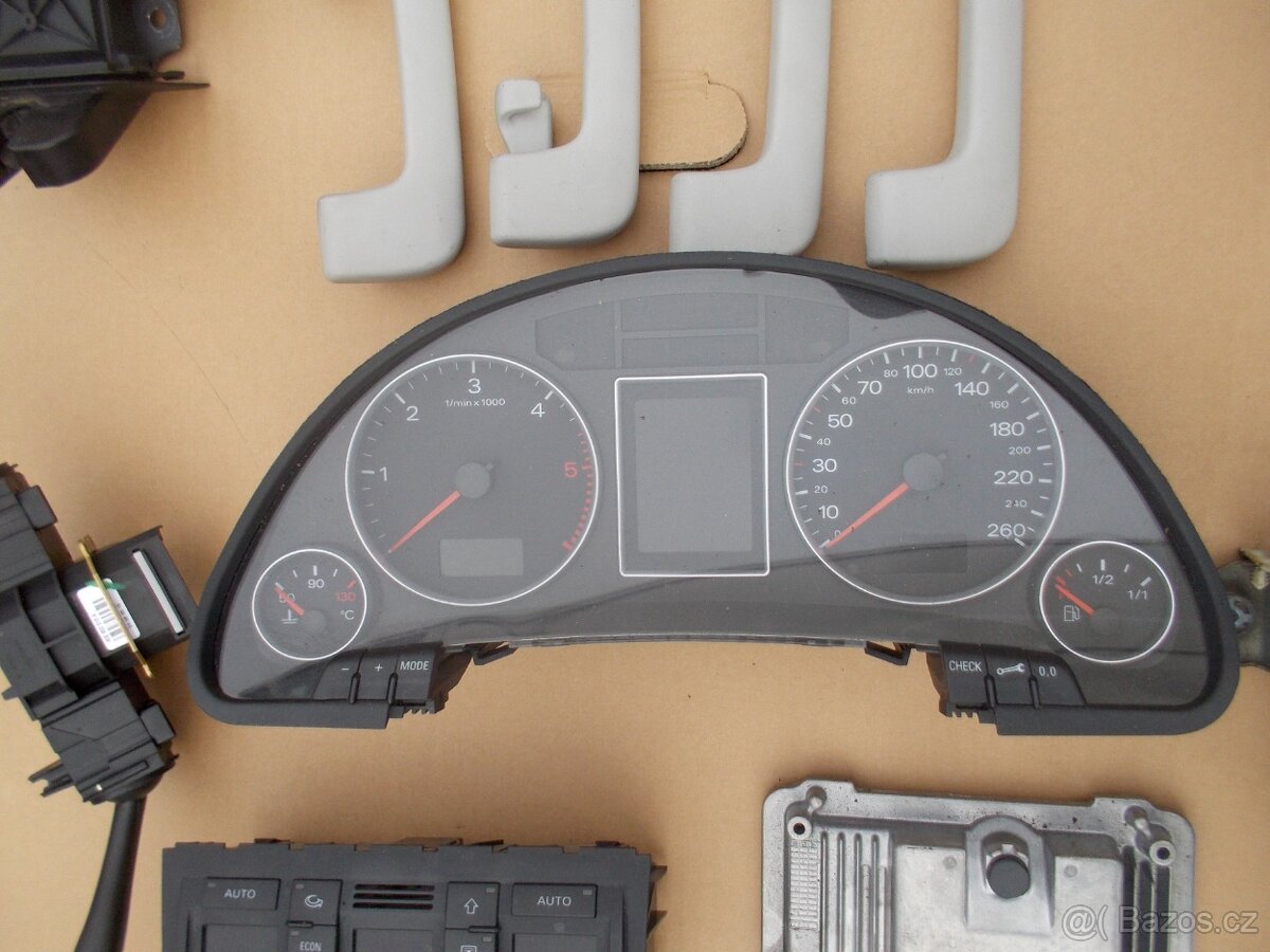 Díly interiéru Audi A4 B7 - 13