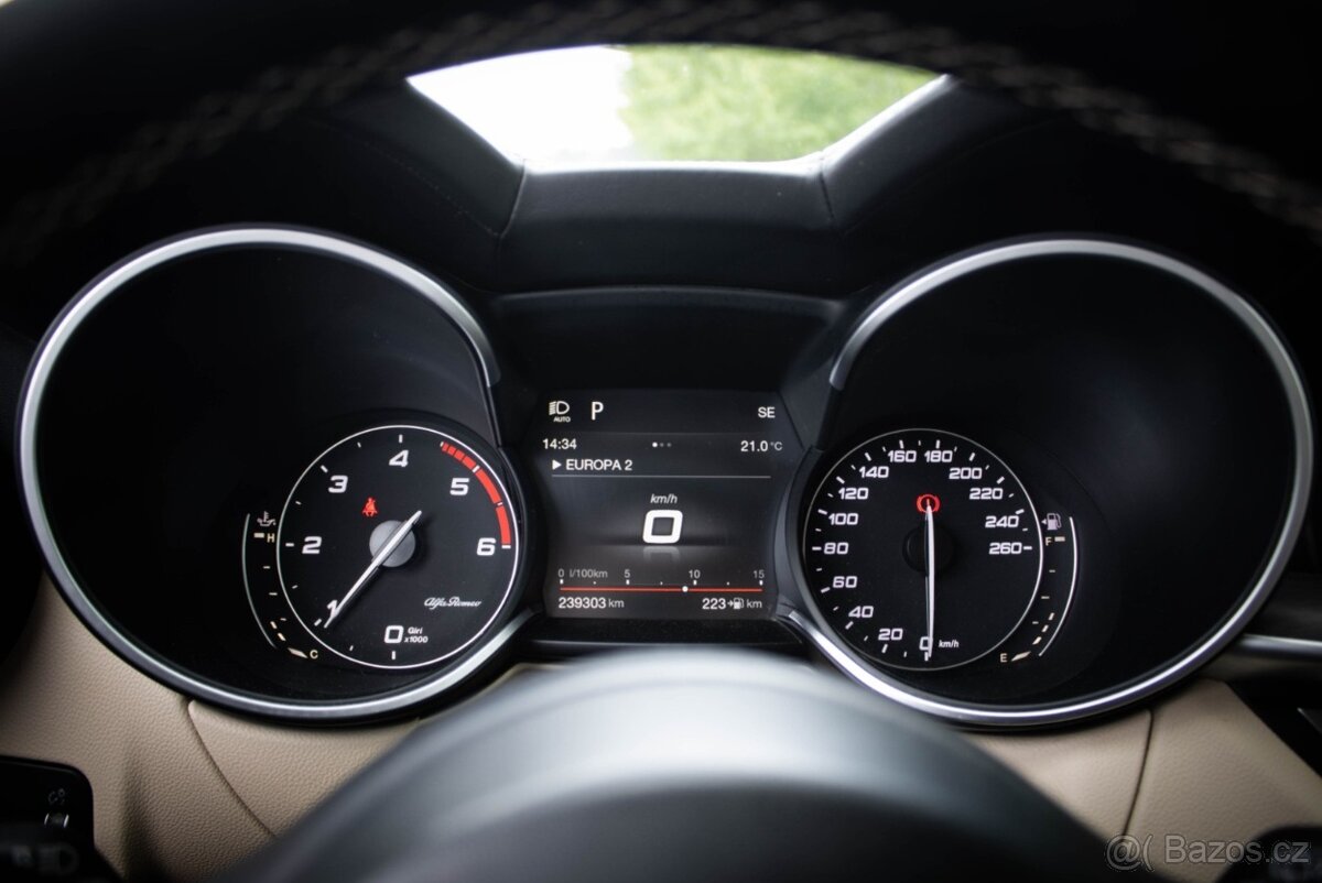 Alfa Romeo Stelvio 2.2 Q4 - 13