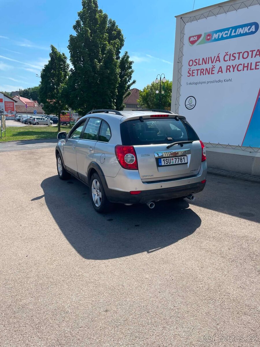 Chevrolet Captiva 4x4 7.místné - 13